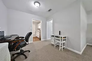 1606 W 8th St, Freeport, TX 77541 - Photo 8