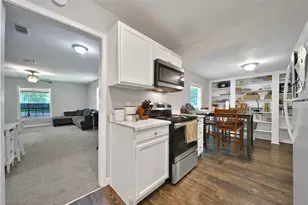 1606 W 8th St, Freeport, TX 77541 - Photo 10