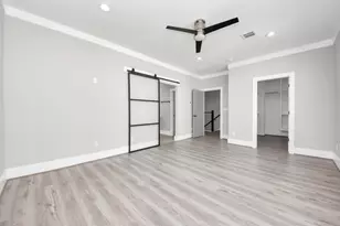 604 W 28th St, Houston, TX 77008 - Photo 12