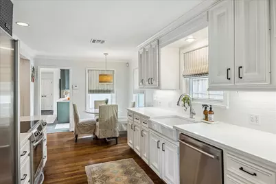 5655 Overbrook Lane, Houston, TX 77056 - Photo 12