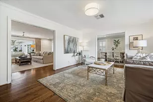 5655 Overbrook Ln, Houston, TX 77056 - Photo 8