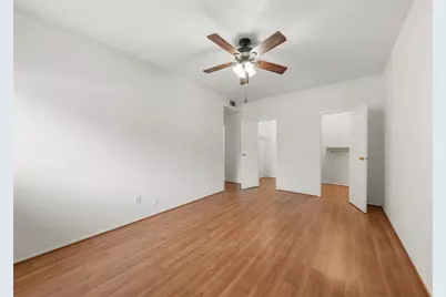 7033 N Holiday Drive, Galveston, TX 77550 - Photo 16