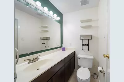 7033 N Holiday Drive, Galveston, TX 77550 - Photo 18
