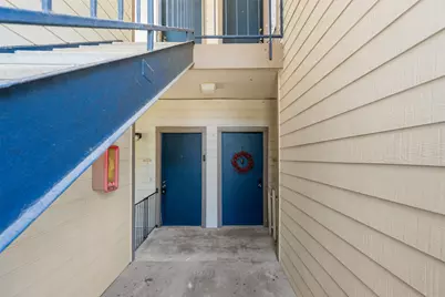 7033 N Holiday Drive, Galveston, TX 77550 - Photo 22