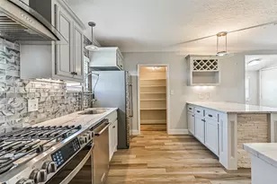 4019 3rd St, Galveston, TX 77554 - Photo 14