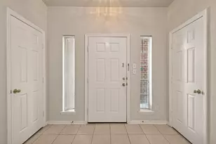 13915 Maleewan Ln, Sugar Land, TX 77498 - Photo 6