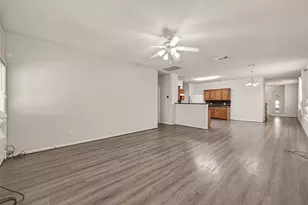 13915 Maleewan Ln, Sugar Land, TX 77498 - Photo 16