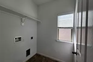 9346 Valley Tree Ln, Houston, TX 77089 - Photo 14