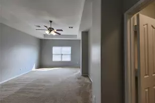 9346 Valley Tree Ln, Houston, TX 77089 - Photo 8