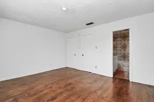 10131 Kent Towne Ln, Sugar Land, TX 77498 - Photo 32