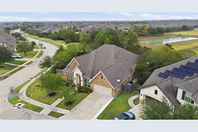 2501 Cedar Path Court, Friendswood, TX 77546 - Photo 2