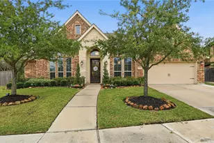 2501 Cedar Path Ct, Friendswood, TX 77546 - Photo 1