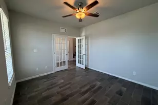 5702 Kenloch Ct., Pasadena, TX 77505 - Photo 4