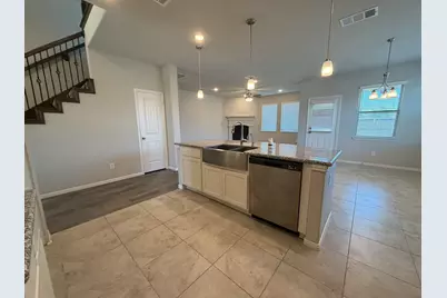 5702 Kenloch Court, Pasadena, TX 77505 - Photo 10