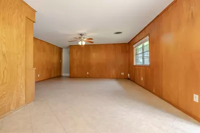 2308 Hillcrest Drive, Bay City, TX 77414 - Photo 6
