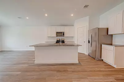 1018 Fringed Bluestar Drive, Rosharon, TX 77583 - Photo 6