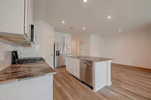 1018 Fringed Bluestar Dr, Rosharon, TX 77583 - Photo 10
