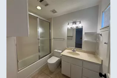 2406 Elmen St Street #3, Houston, TX 77019 - Photo 6