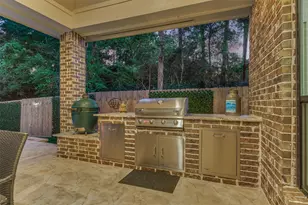 127 Stellar Hls Ct, Willis, TX 77318 - Photo 4