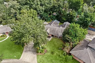 114 N Woodsway St E, Conroe, TX 77301 - Photo 40