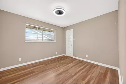 5607 Avenue M 1/2, Santa Fe, TX 77510 - Photo 28