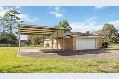2210 County Road 769B, Brazoria, TX 77422 - Photo 2