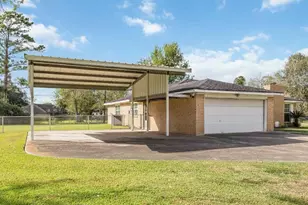 2210 County Rd 769B, Brazoria, TX 77422 - Photo 2