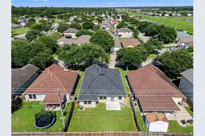 9518 Belleclaire Lane, Houston, TX 77044 - Photo 10