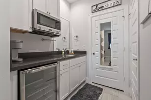 316 Jensen Dr, Houston, TX 77020 - Photo 8