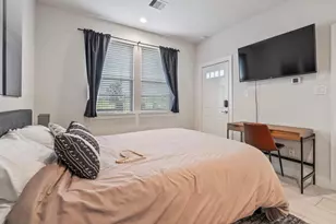 316 Jensen Dr, Houston, TX 77020 - Photo 6