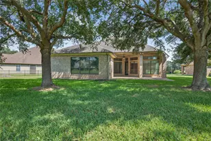 32807 Wentworth Cir, Fulshear, TX 77441 - Photo 42