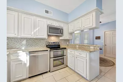 714 Crestwood Drive, El Lago, TX 77586 - Photo 8