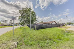 10706 Bauman Rd, Houston, TX 77076 - Photo 28