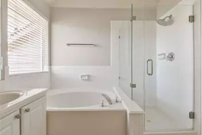 43 Alderon Woods Place, The Woodlands, TX 77382 - Photo 28