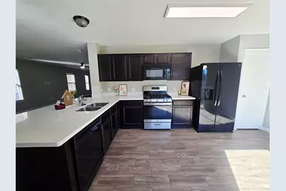 1011 Larks Trace Lane, Houston, TX 77090 - Photo 12