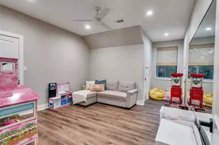 15632 Queen Victoria Ct, Montgomery, TX 77316 - Photo 32