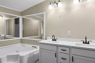 12902 Indian Ridge Dr, Dayton, TX 77535 - Photo 18