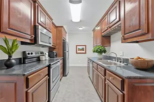 2255 Braeswood Park Dr, Houston, TX 77030 - Photo 4