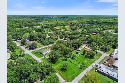 6718 Overton Street, Hitchcock, TX 77563 - Photo 12