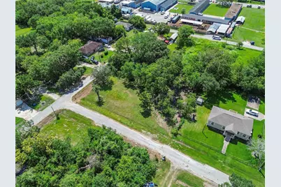 6718 Overton Street, Hitchcock, TX 77563 - Photo 8