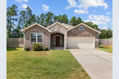 20061 Torrey Pines Lane, Cleveland, TX 77327 - Photo 2