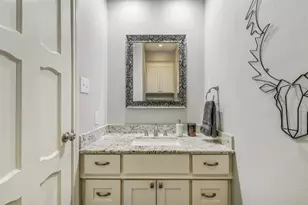 9454 Briar Forest Dr, Houston, TX 77063 - Photo 10