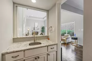9454 Briar Forest Dr, Houston, TX 77063 - Photo 16