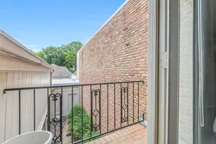 9454 Briar Forest Dr, Houston, TX 77063 - Photo 26