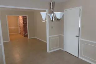 2735 Manila Ln, Houston, TX 77043 - Photo 6