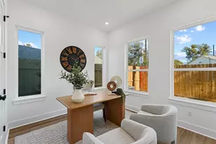 8324 Williamsdell St, Houston, TX 77008 - Photo 18