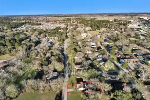 221 Carrell St, Tomball, TX 77375 - Photo 48