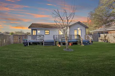 221 Carrell Street, Tomball, TX 77375 - Photo 2