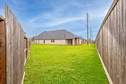4002 Maple Glen Drive, Fulshear, TX 77441 - Photo 32