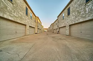 2816 Holly Hall St, Houston, TX 77054 - Photo 18